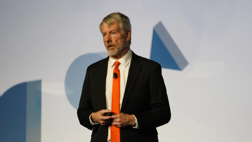 Michael Saylor’s Strategy dominates DAT BTC buying as treasury demand collapses