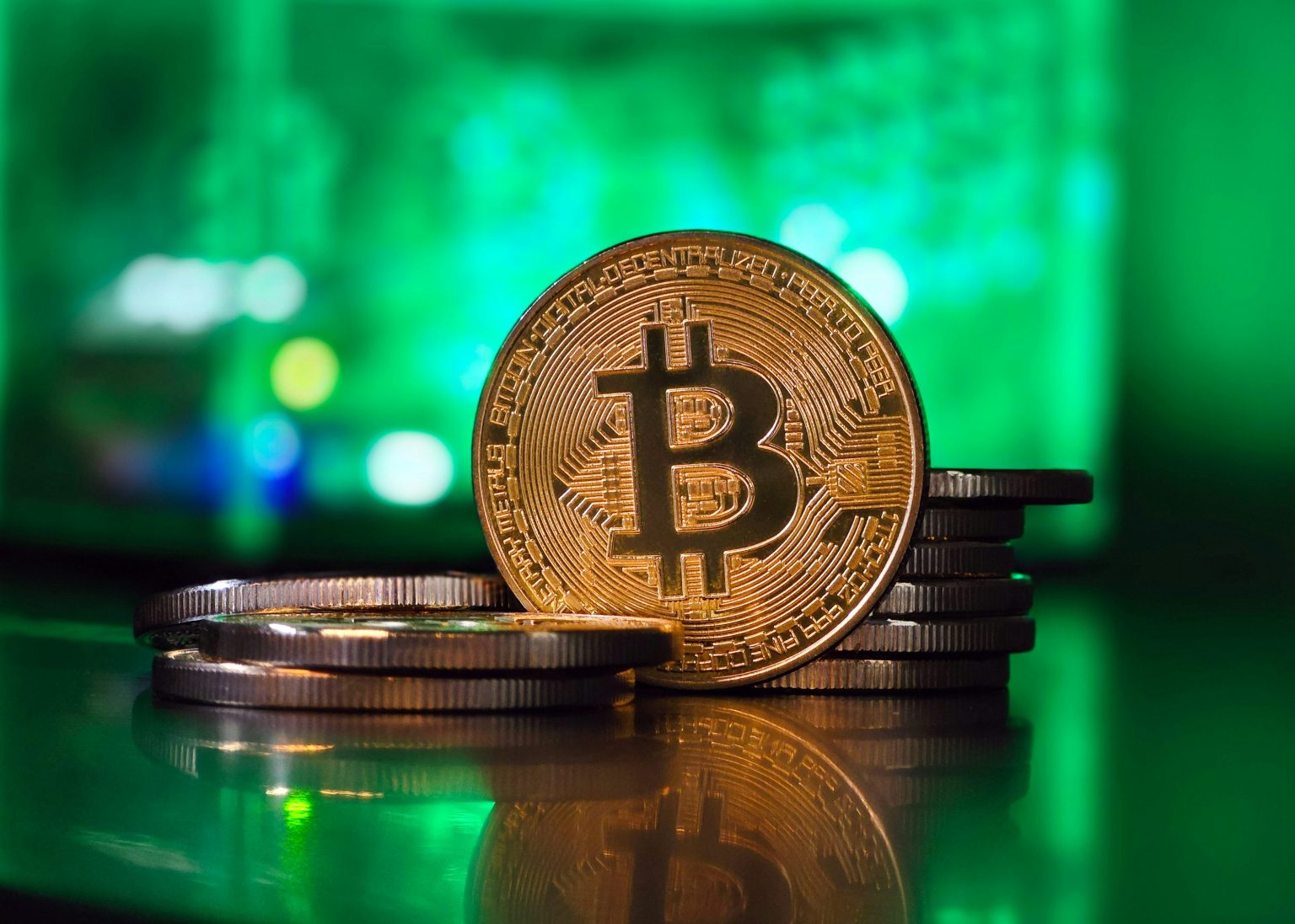 Bitcoin MVRV Bands Reveal Crucial Price At $73,726 Level