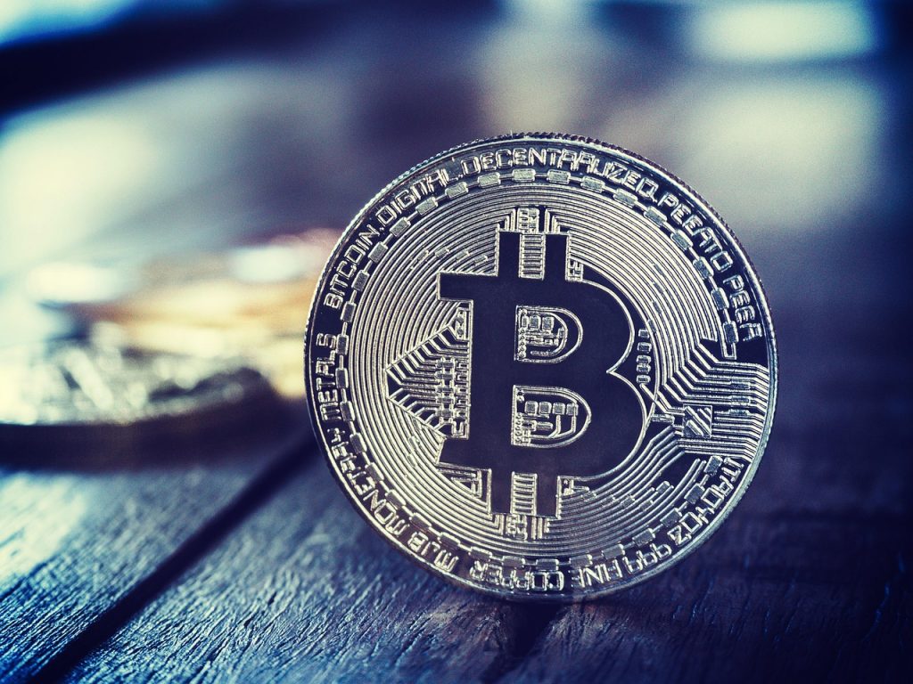 Bitcoin Gets Stuck Between Two Giants As Price Fumbles, Which Will Prevail? – Cryptocurrency Market Analysis | Digital Financial News